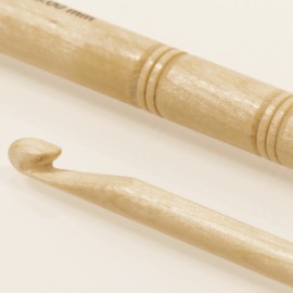 Crochet needle 9 mm. DROPS Basic